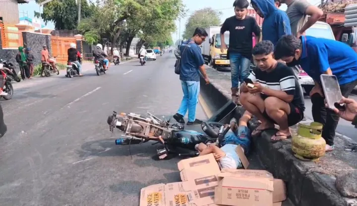 Pura-Pura Minta Nasi, Dua Remaja di Pasuruan Curi LPG, Satu Dimassa Satu Terkapar di Aspal
