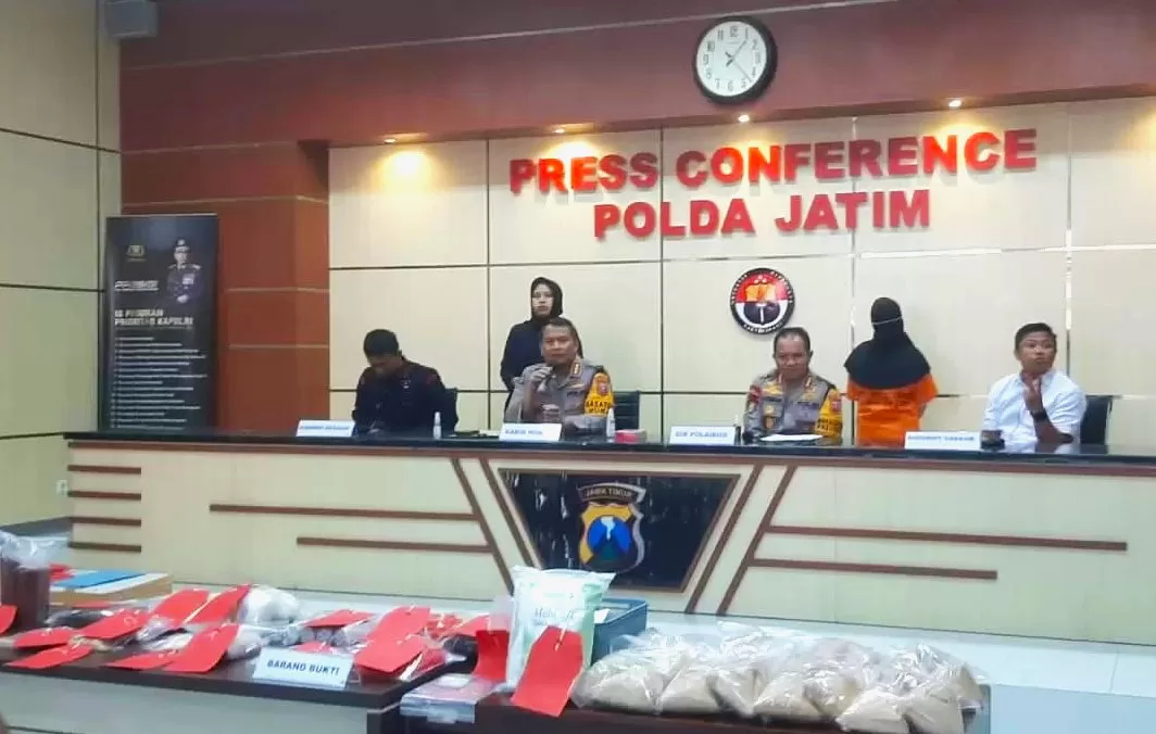 Jumpa Pers Ditpolairud Polda Jatim, tentang Kasus Bom ikan. (ist)