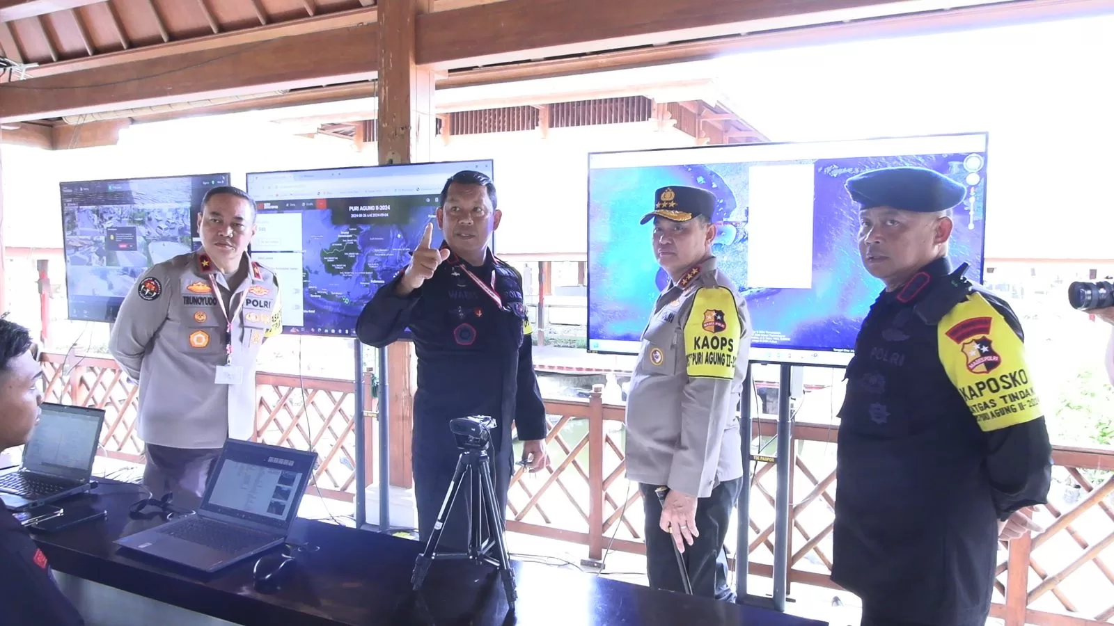 Komjen Fadil Imran Pantau Kesiapan Satgas Tindak dan Satgas Walrolakir untuk Pengamanan KTT IAF ke 2. (rnt)