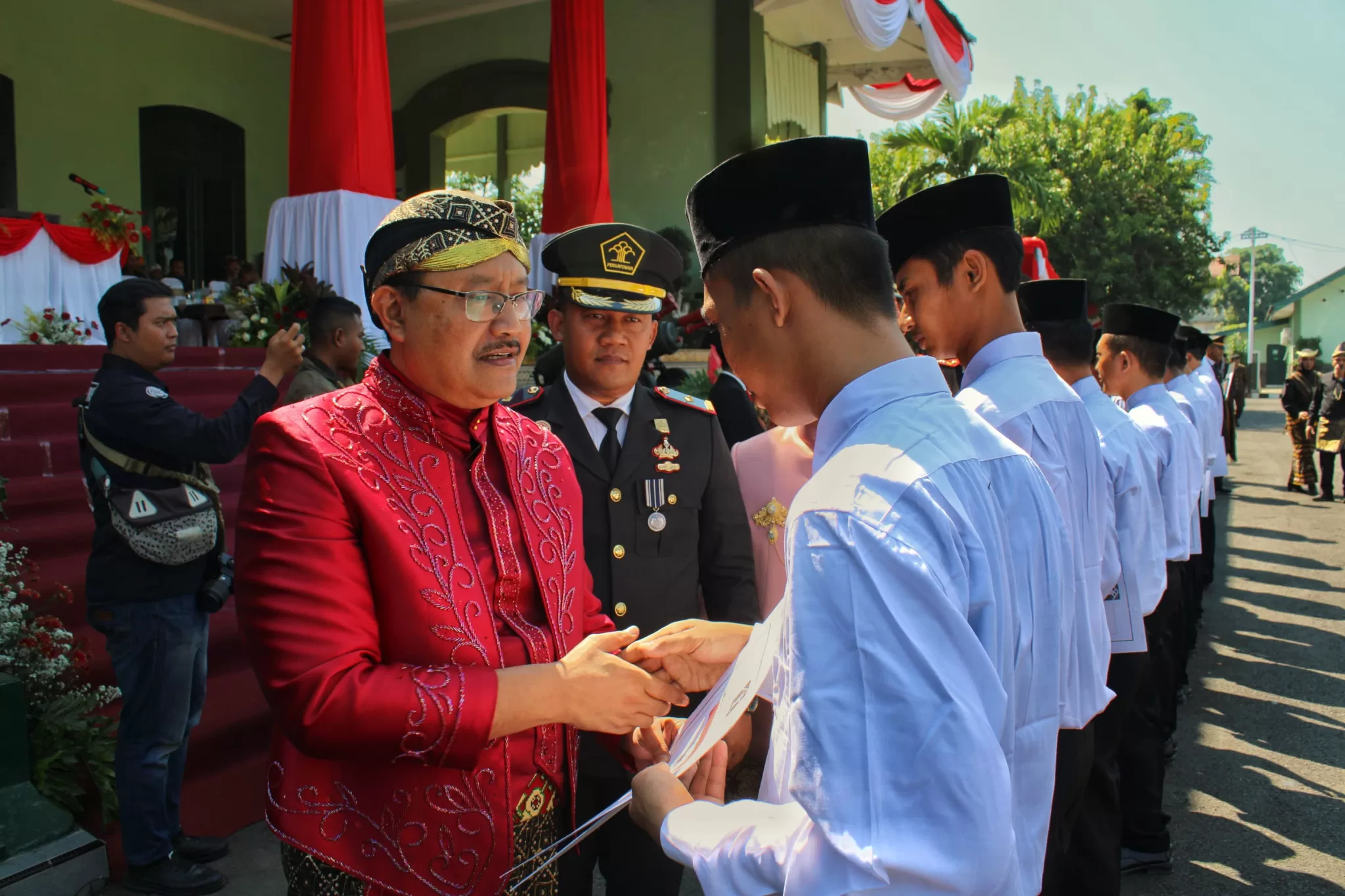 Pemberian Remisi untuk Warga Binaan Lapas kelas IIB Pasuruan. (Bm)