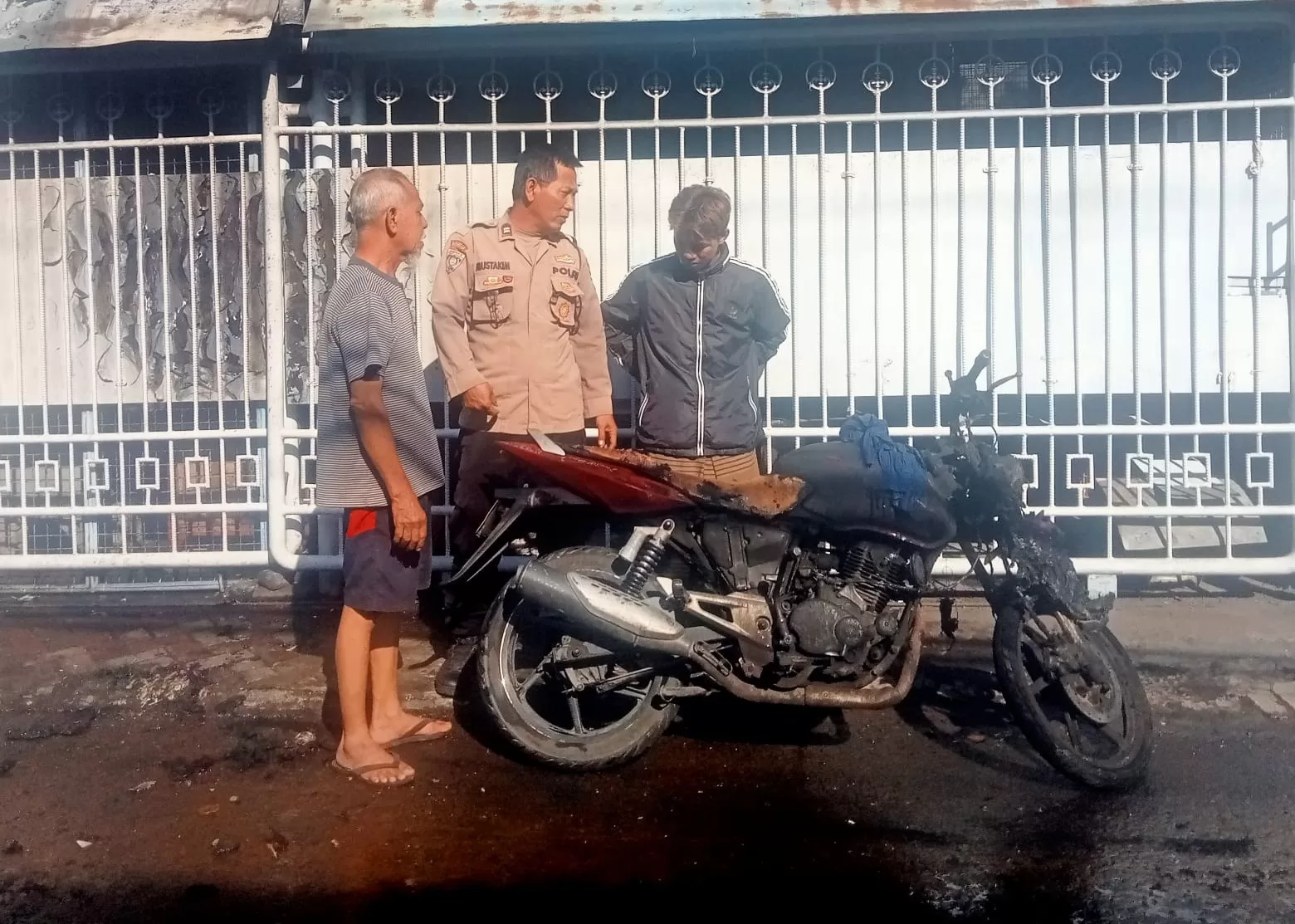 Kondisi motor usai terbakar (Polsek Bangil for BacainD.com)