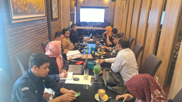 suasana rapat pleno penetapan kedua paslon (KPU)