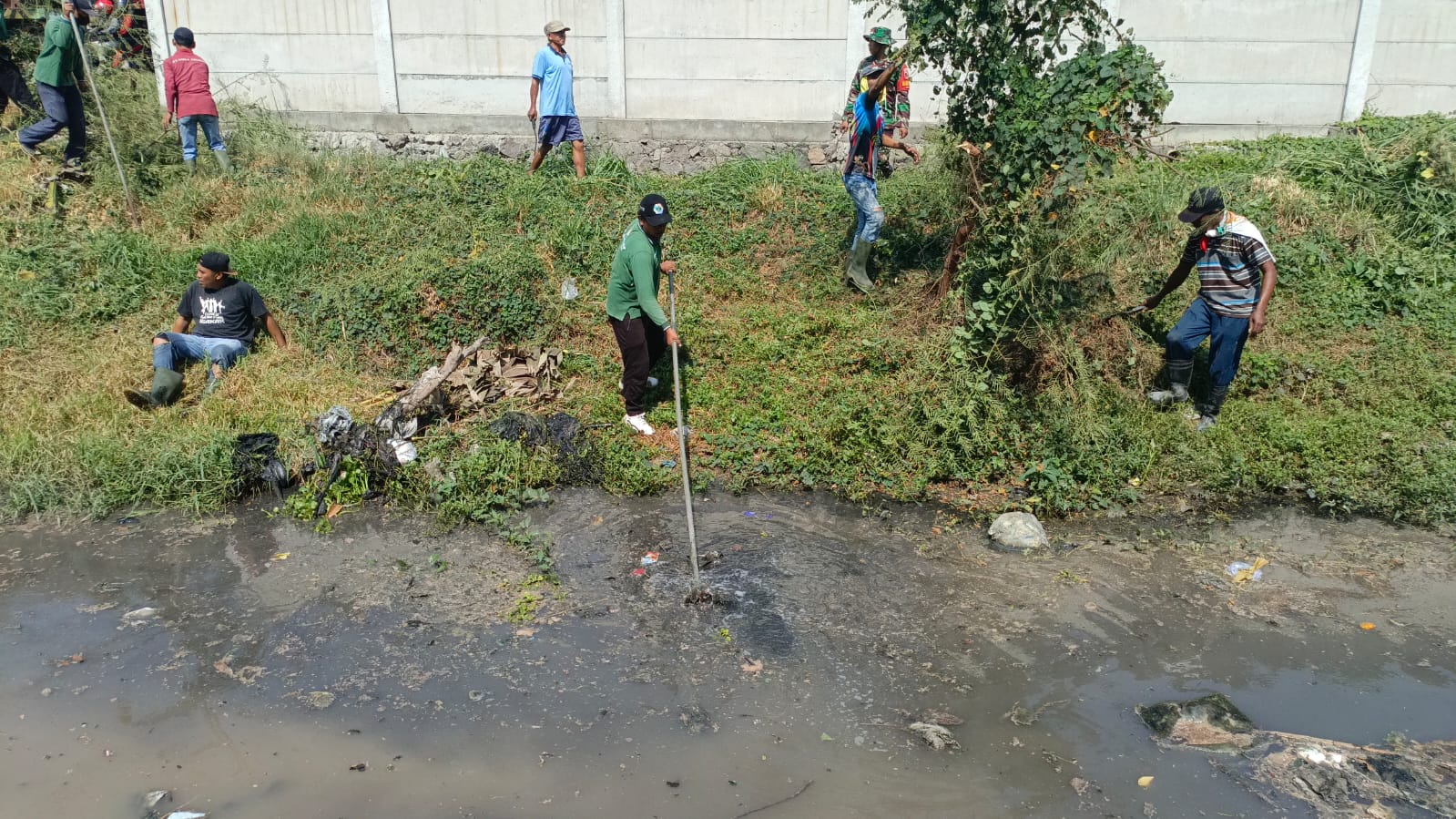 Forum DAS bersih-bersih sungai wrati