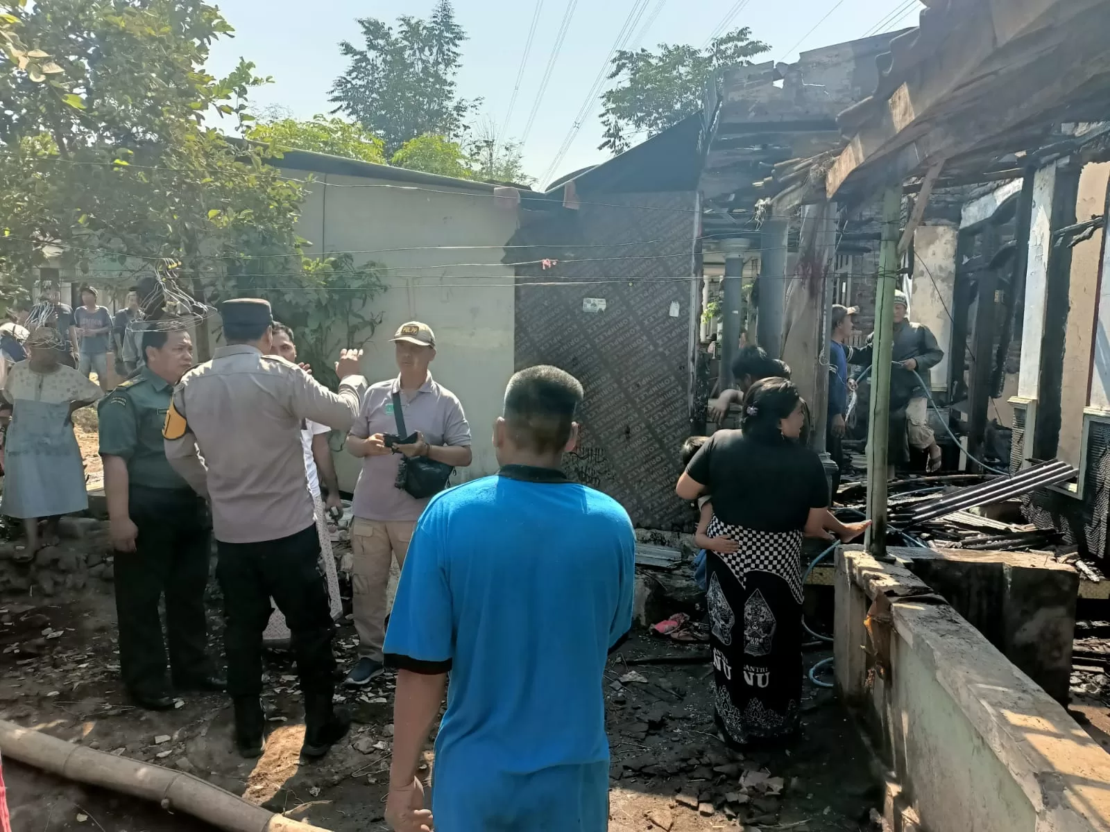 Polisi saat mendatangi tempat kejadian perkara (BM)