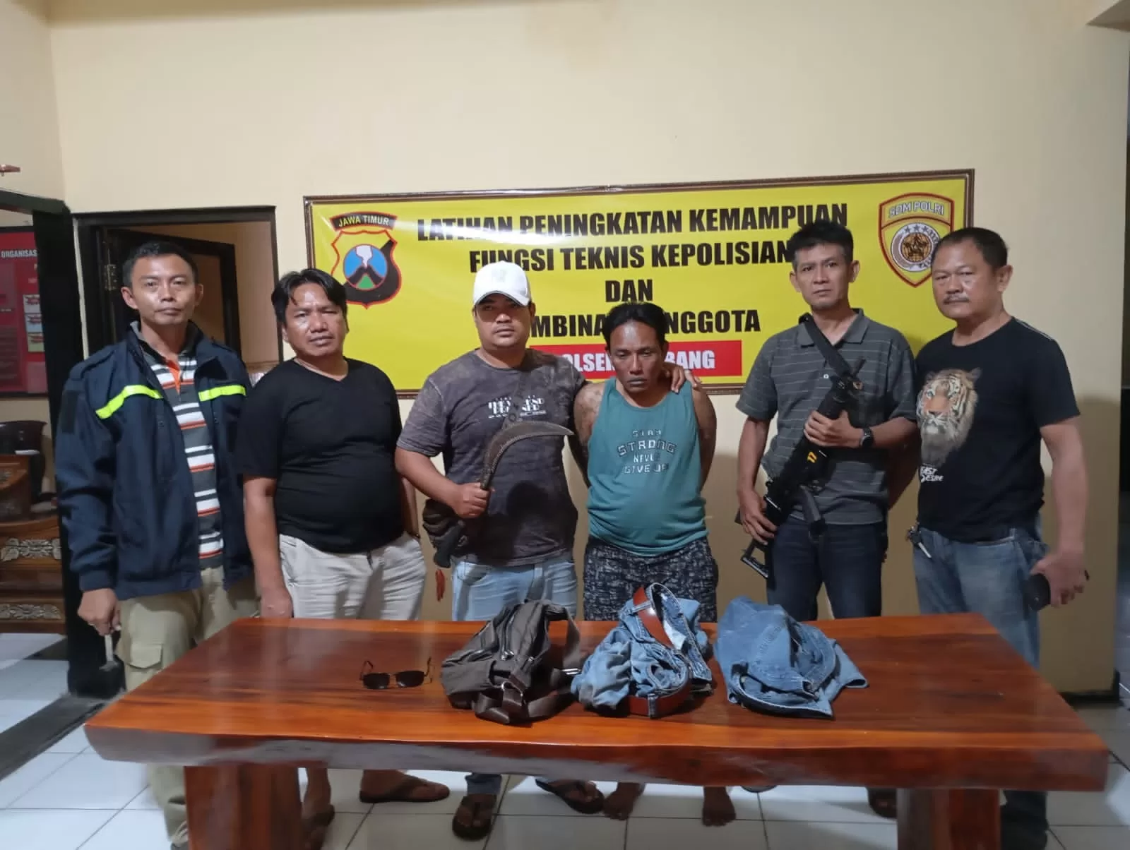 wajah Y-B pelaku Residivis asal Probolinggo ditunjukkan polisi (Polsek for BacainD)