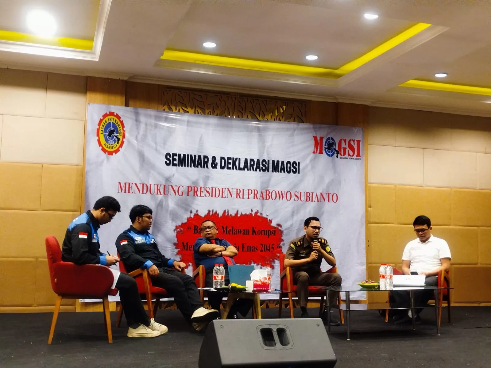 Ketika acara Deklarasi dan Seminar lawan korupsi berlangsung. (FRMN)