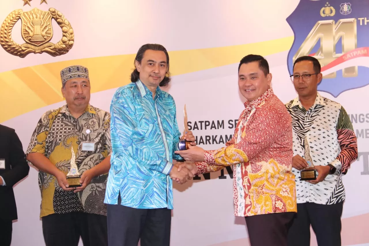 Komjen Pol Dr H M Fadil Imran, Kabaharkam Polri saat kegiatan Gala Dinner HUT Satpam ke 44 Tahun. (hms for BacainD.com)