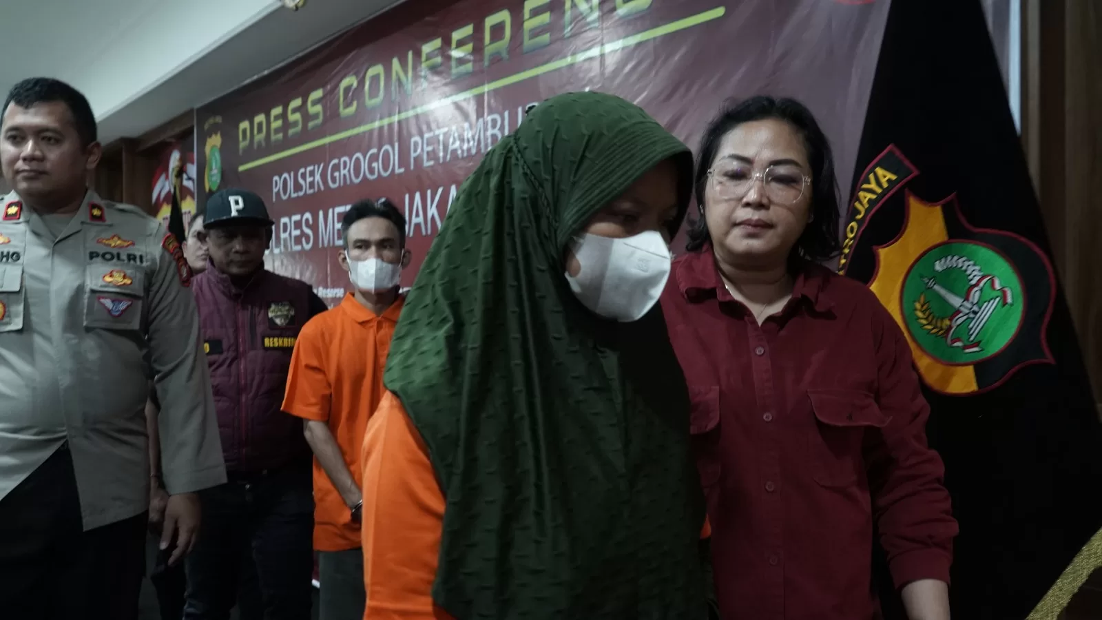 Orang tua yang tega telantarkan bayi 5 bulan di RS Grogol Petamburan. (hms for BacainD.com)