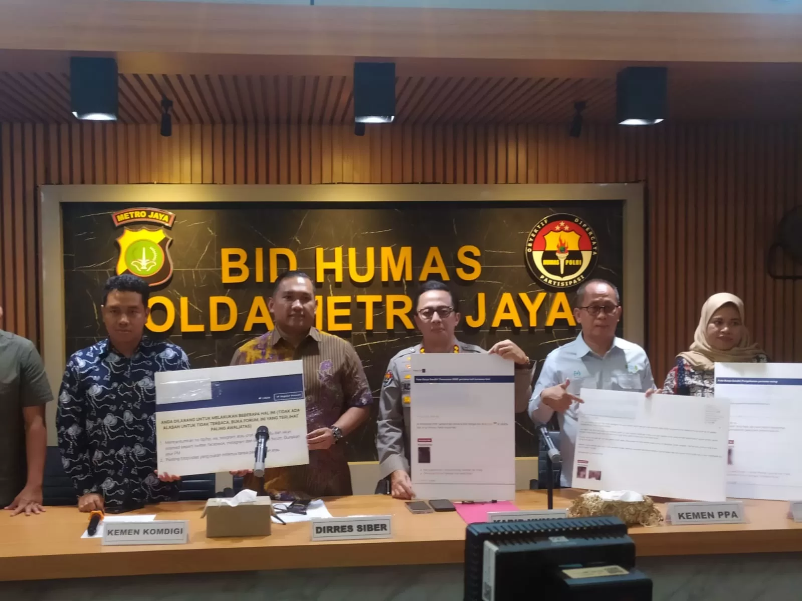 Polda Metro Jaya saat pers rilis ungkap kasus Swinger Party di Jakarta dan Bali.