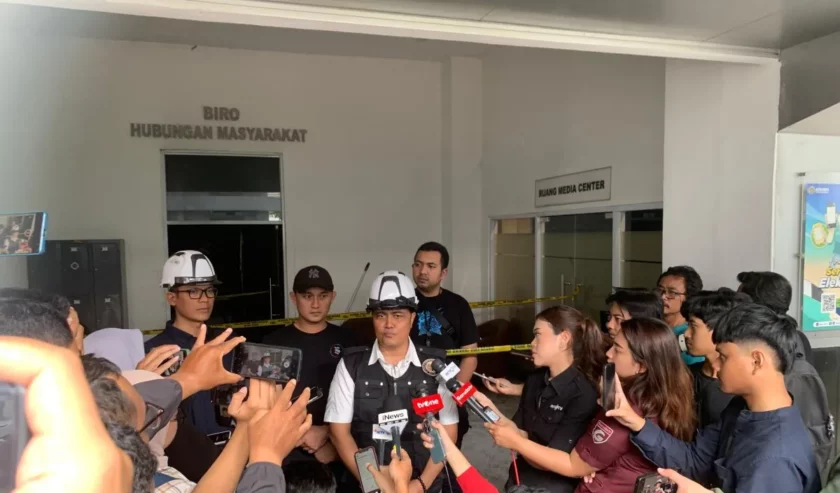 Puslabfor Polri saat memberikan keterangan kepada awak media. (Ist)