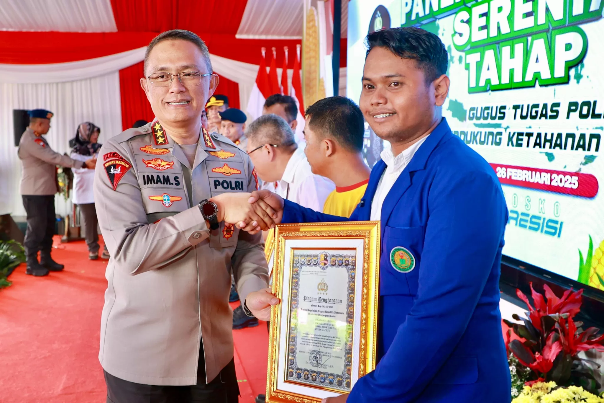 salah satu perwakilan mahasiswa yang mendapat penghargaan dari Polri. (hms for BacainD.com)