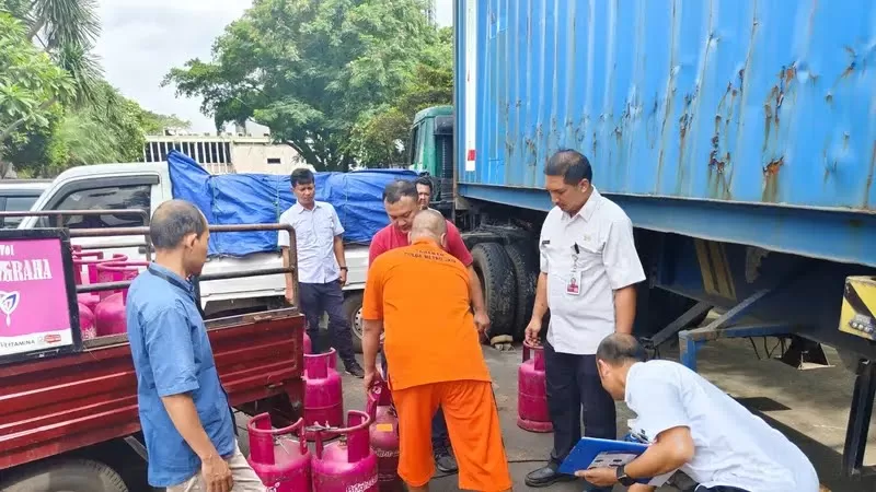 Subdit Tipidter Ditreskrimsus Polda Metro Jaya mengungkap praktik nakal jual-beli gas elpiji di Bekasi. (Ist)