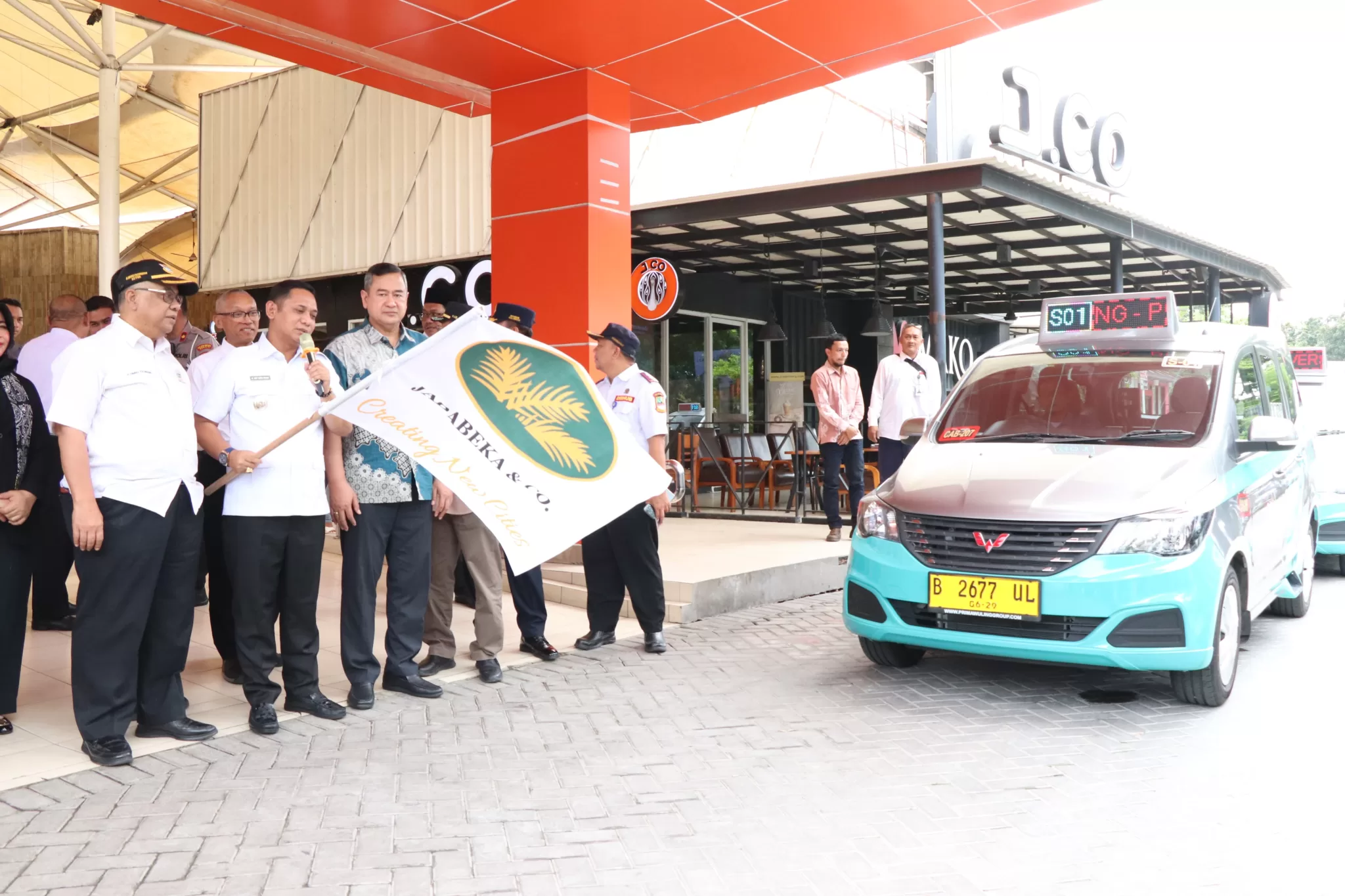 Wakil Bupati Bekasi Asep Surya Atmaja menghadiri sekaligus melaunching Operasional dan Flag Off Swatantra S-01. (Hms)
