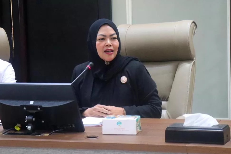 Sri Rejeki, Bendahara Umum FSB KIKES KSBSI.
