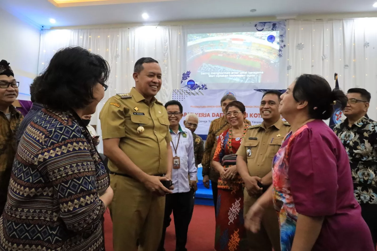 Tri Adhianto, Wali Kota Bekasi saat menghadiri acara rapat kerja PGLII Kota Bekasi. (hms)