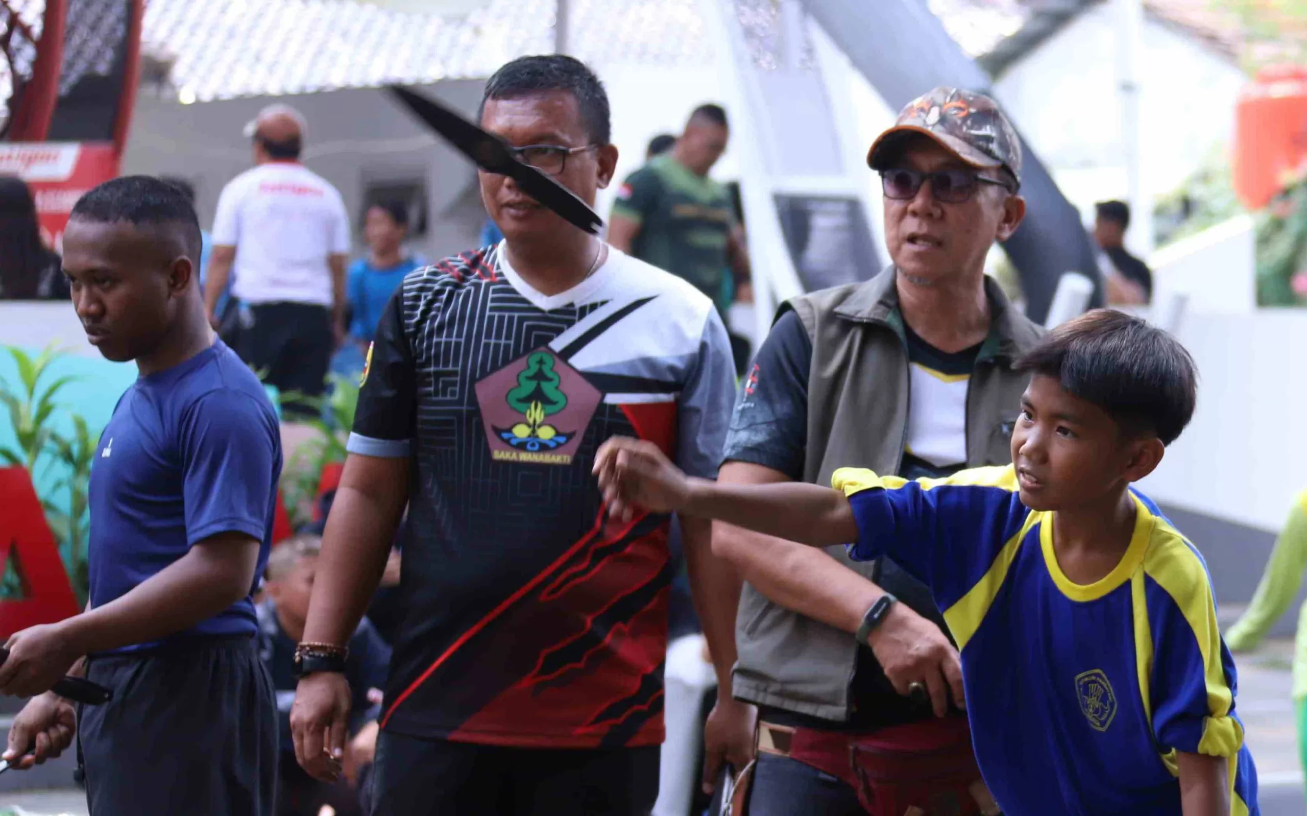 Perkumpulan Lempar Pisau Kreasi Nasional (Lempiknas) Kabupaten Bekasi. (Hms)
