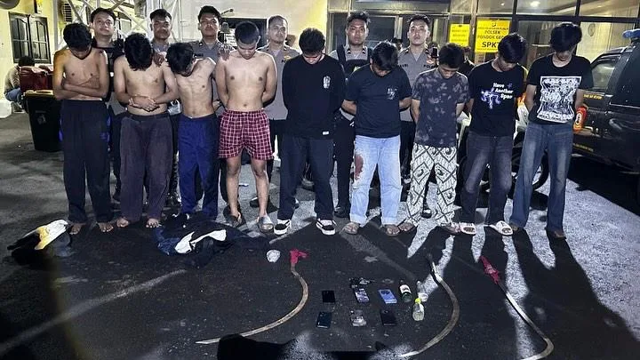 10 remaja yang tergabung dalam kelompok Geng Amil Boys ditangkap polisi