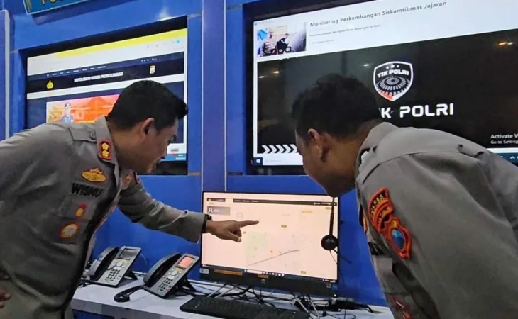 Kapolres Probolinggo saat cek layanan 110