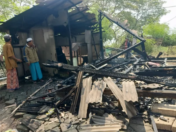 Kebakaran Rumah Papan
