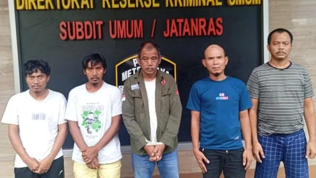 Polisi menangkap ketua umum ormas Trinusa dan empat anggotanya yang memeras pedagang di SGC Cikarang.(Ist)