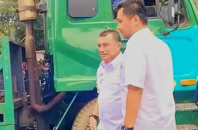 Wakil Wali Kota Bekasi Tegor truk buang sampah sembarangan