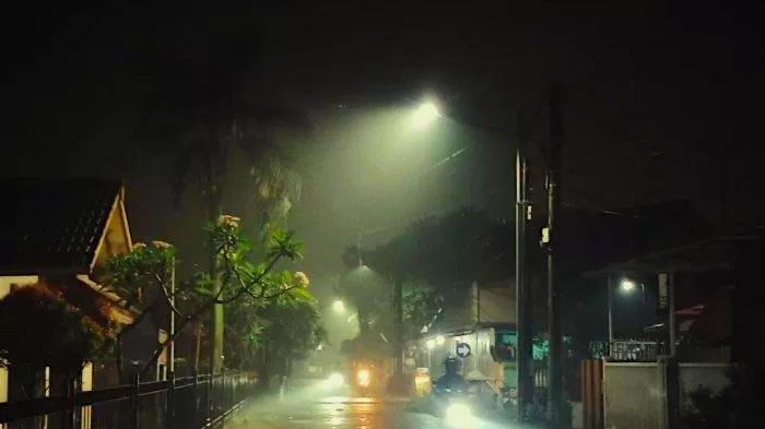 Fenomena Kabut Tebal Selimuti Bekasi, BMKG Pastikan Bukan Polusi