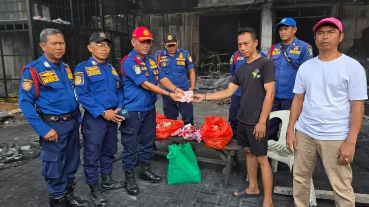 Damkar Kota Bekasi Kembalikan Bantuan, Tegaskan Layanan Pemadaman Tidak Dipungut Biaya
