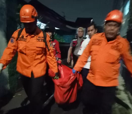 Diduga Gegara Lilin, Kebakaran di Tebet Telan Korban Jiwa