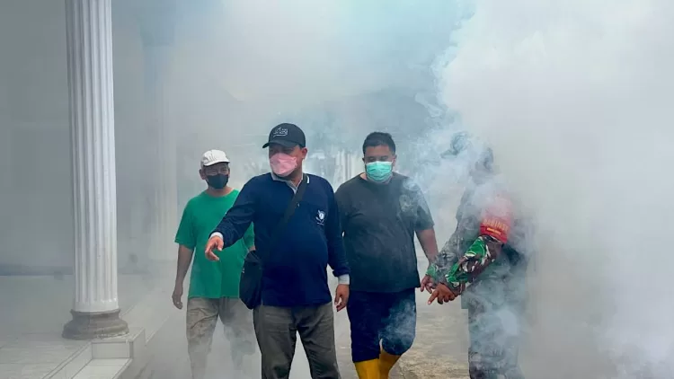 4 Anak Terkena DBD dan Sembuh, Kades Kurung Pasuruan Lakukan Fogging