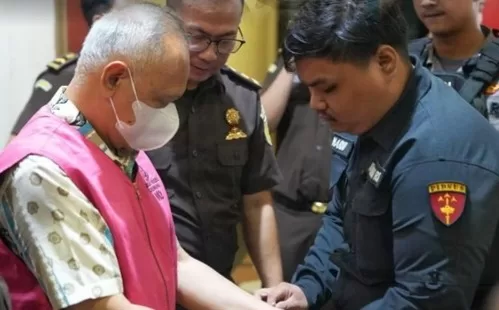 Korupsi Rp 7,1 Miliar, Dirut BUMD PD Petrogas Persada Karawang Ditangkap