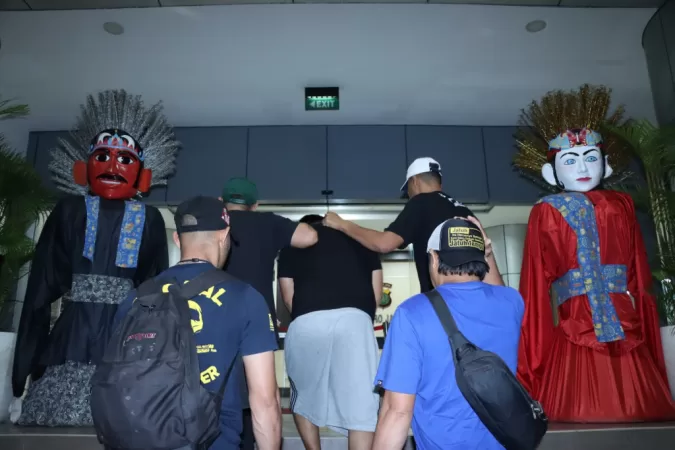 Polisi Tangkap Pengedar Narkoba Terkait Pabrik Happy Water di Jakarta Barat