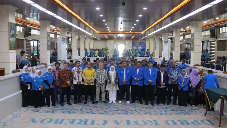 Dorong Peran Pemuda dalam Pembangunan, Wawali Lantik Pengurus KNPI Cirebon 2025–2028