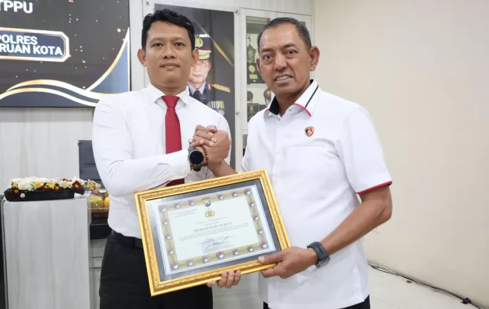 Satresnarkoba Polres Pasuruan Kota Borong Dua Penghargaan dari Polda Jatim