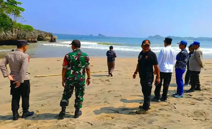 Wisatawan Asal Pasuruan Dikabarkan Hilang Terseret Arus di Muara Pantai Ungapan Malang