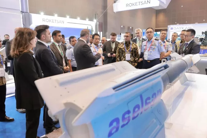 Wakasau Temui Delegasi Negara Sahabat di Indo Defence 2025, Perkuat Diplomasi Pertahanan