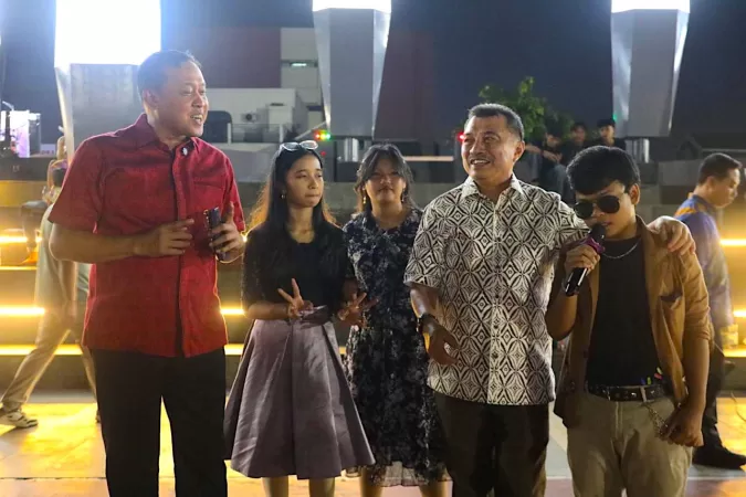 Hidupkan Suasana di Malam Hari, Program Nongkrong Syahdu Jadi Ruang Santai Warga Bekasi