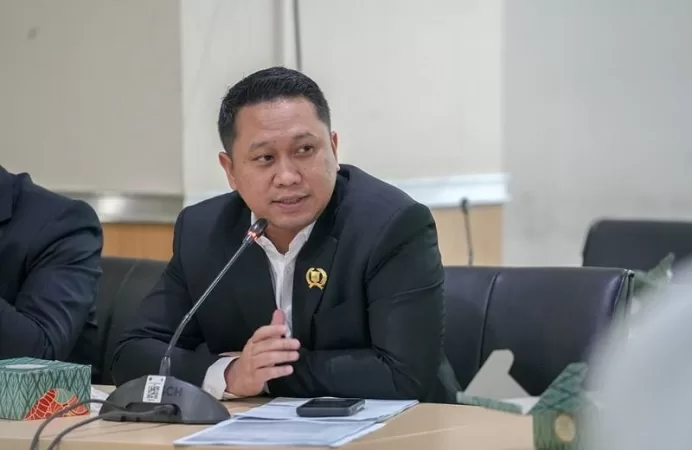 Liburan Edukatif, Puluhan Anak di Pasuruan Asyik Belajar Bahasa Inggris 2 Komisi E DPRD DKI Soroti Proyek Rehabilitasi Sekolah yang Dianggap Asal Jadi