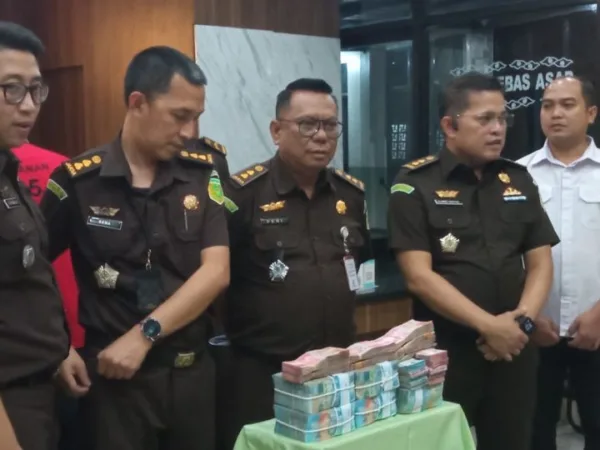 Kepsek SMAN 7 Cirebon Jadi Tersangka Korupsi Dana PIP
