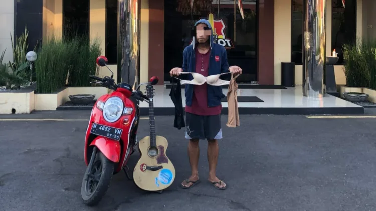 Pergantian Pucuk Pimpinan 2 Polsek Jajaran Polres Pasuruan Kota 1 Pelaku saat diamankan Polisi dengan membawa hasil curian (BM)