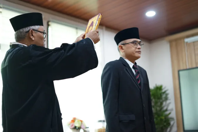 Sekda Lantik Risman sebagai Kabid Baru di DKPPP Kota Bekasi