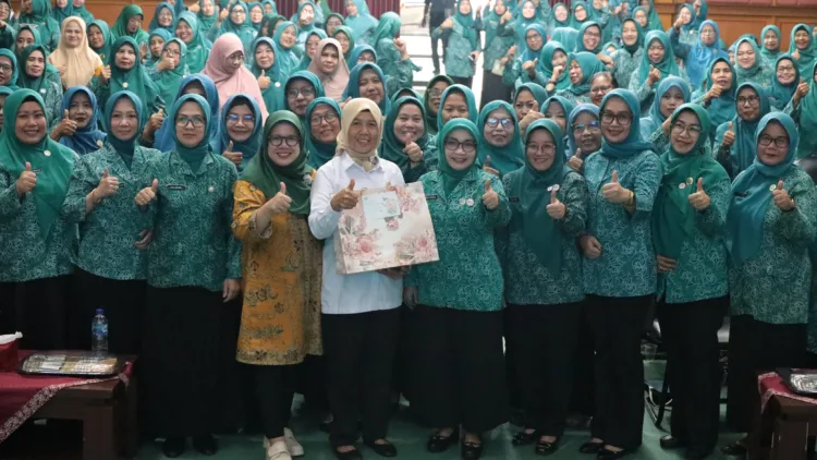 PKK Kota Bekasi Gandeng Akademisi Bahas Ketahanan Keluarga di Tengah Maraknya Kekerasan