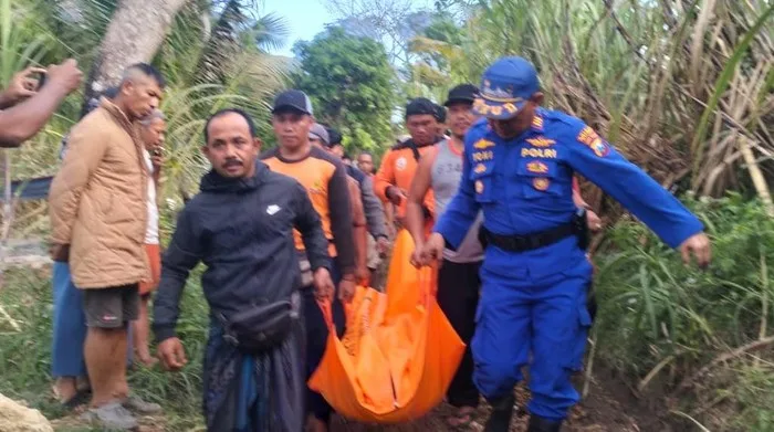 Mancing di Pantai Watulepek Malang, 3 Remaja Terseret Ombak, Satu Tewas dan 1 Hilang