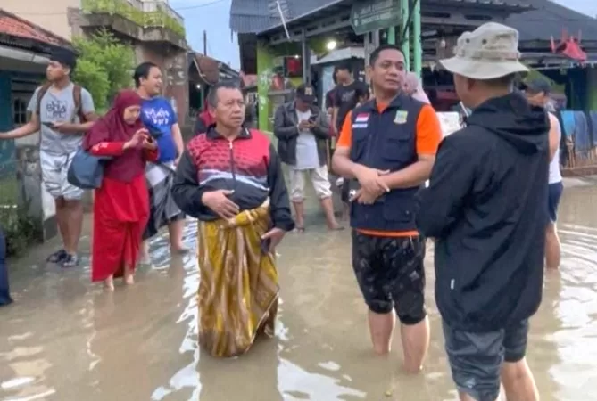 Wabub Bekasi Tinjau Lokasi Banjir di Cikarang Utara