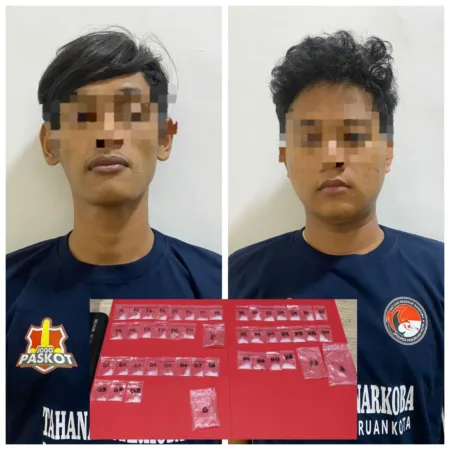 Kereta Kelinci di Kota Blitar Dilarang Beroperasi di Jalan Raya 1 Kedua pelaku A-P dan N-H insert Bb Sabu di amankan di Polres Pasuruan Kota (kasat)