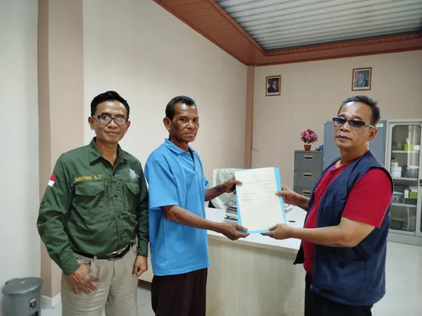 Sertifikat tanah anan saat diserahkan (Frm)