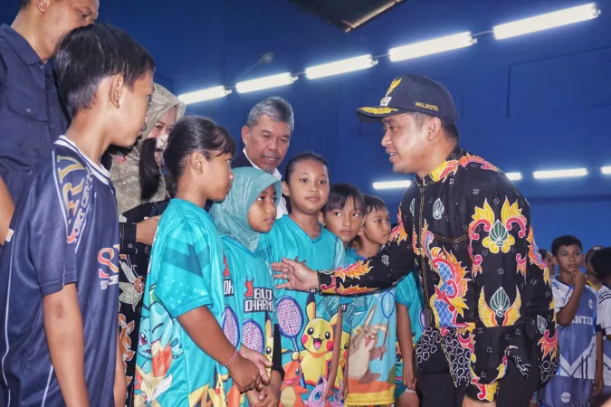 Jawa Barat Juara Umum Kejurnas Squash 2025, Kabupaten Bekasi Jadi Pilar Kemenangan 1 Buka Kejurkot Bulu Tangkis, Wali Kota Ajak Atlet Muda Bangkitkan Kejayaan Kota Pasuruan