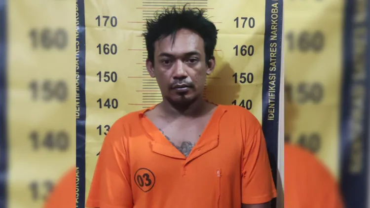 Diduga Melakukan Asusila Kepada Anak Dibawah Umur, Warga Tutur Diamankan Polisi 1 Edarkan Sabu di Pasuruan, Pria Jakarta Timur Ini Ditangkap