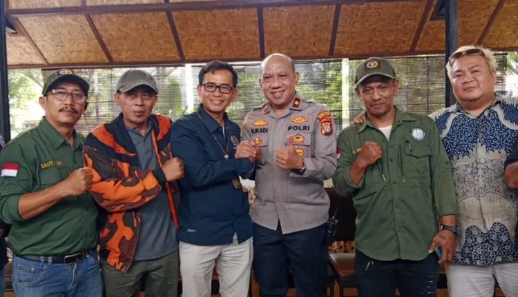 Marak Kasus Asusila Libatkan Oknum Guru, Pengawasan Orang Tua dan Sekolah Punya Peranan Penting 1 Jaga Kampung: Tumbuhkan Semangat Lama untuk Jaga Kamtibmas di Wilayah