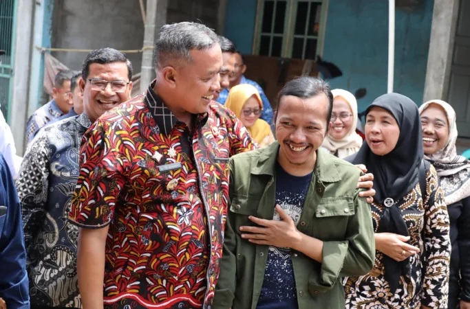 Nilai Tunjangan Rumah DPRD Kota Bekasi Mencuat, Frits Saikat: Tidak Logis! 1 Korban TPPO Asal Bekasi Dipulangkan dari Kamboja, Ini Pesan Wali Kota Bekasi