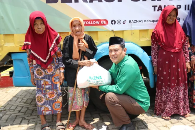 DPMPTSP Kabupaten Bekasi Mantapkan Layanan Terpadu Menuju Zona Integritas WBK 1 Lewat Program Bekasi Senyum, Baznas Bekasi Salurkan 9.350 Paket Sembako